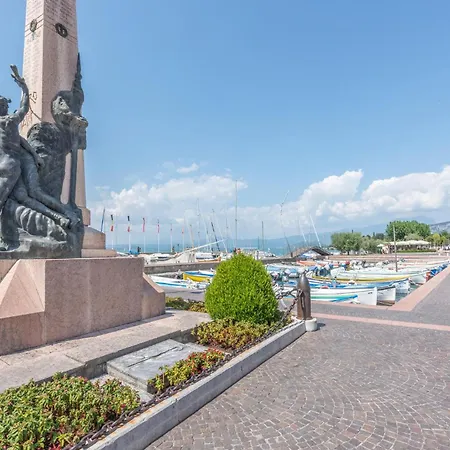 Apartment Stunning In With Wi-fi Marciaga